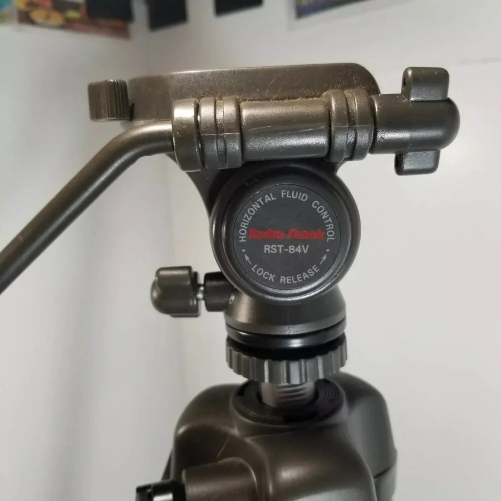 Radio Shack Camera Tripod RST-84V Photography - Pre-Owned